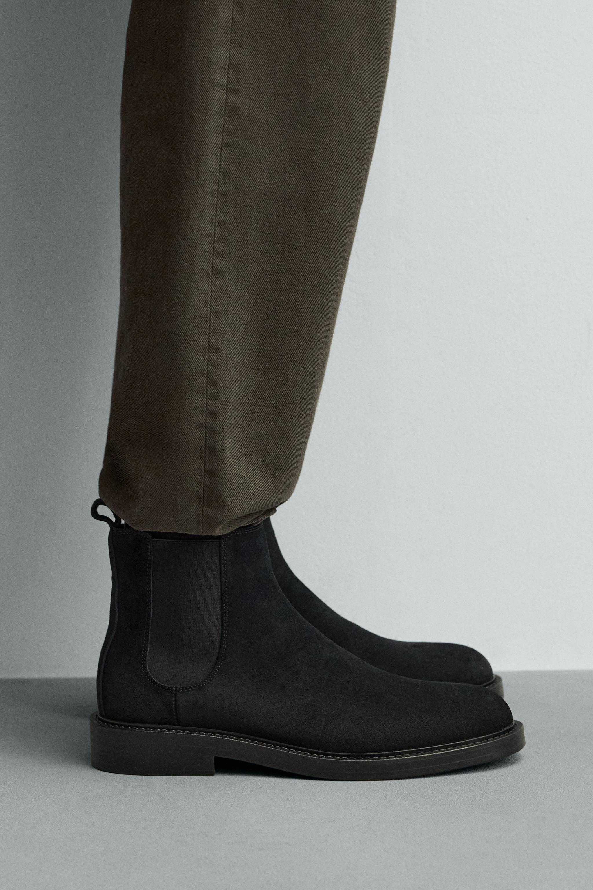 LEATHER CHELSEA BOOTS